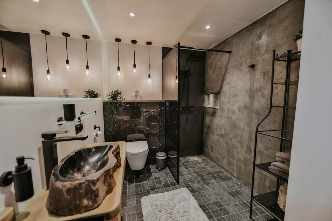 Pinska Guesthouse Cozy Apartment Viljandi  Esterno foto
